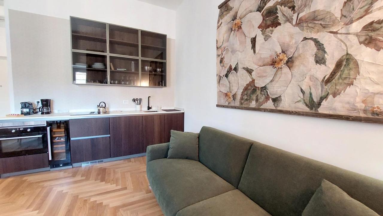 Dimora San Bartolomeo - Design, Panoramic View & Culture Apartment โรม ภายนอก รูปภาพ