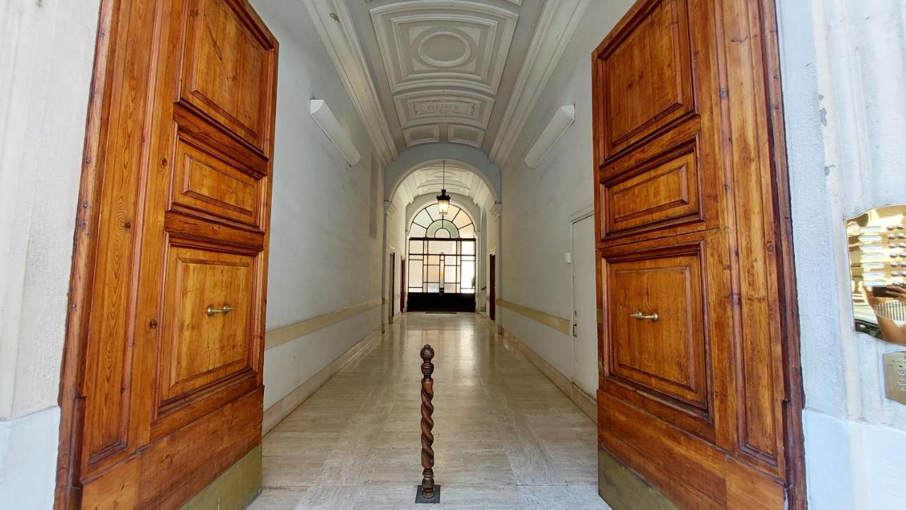 Dimora San Bartolomeo - Design, Panoramic View & Culture Apartment โรม ภายนอก รูปภาพ